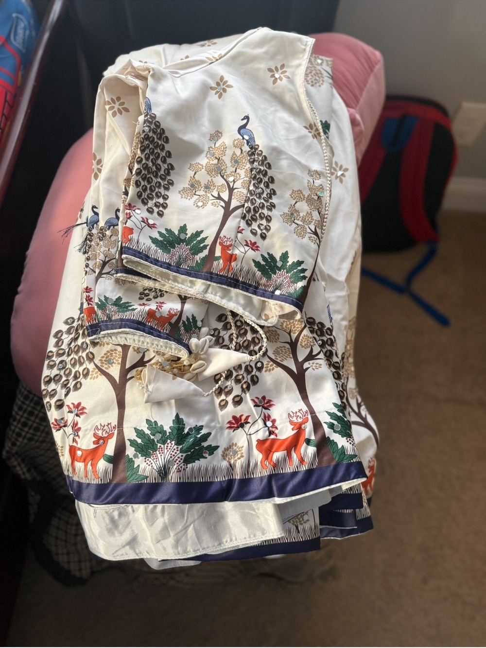 Women’s Cream Printed Silk-Feel Wrap Bag